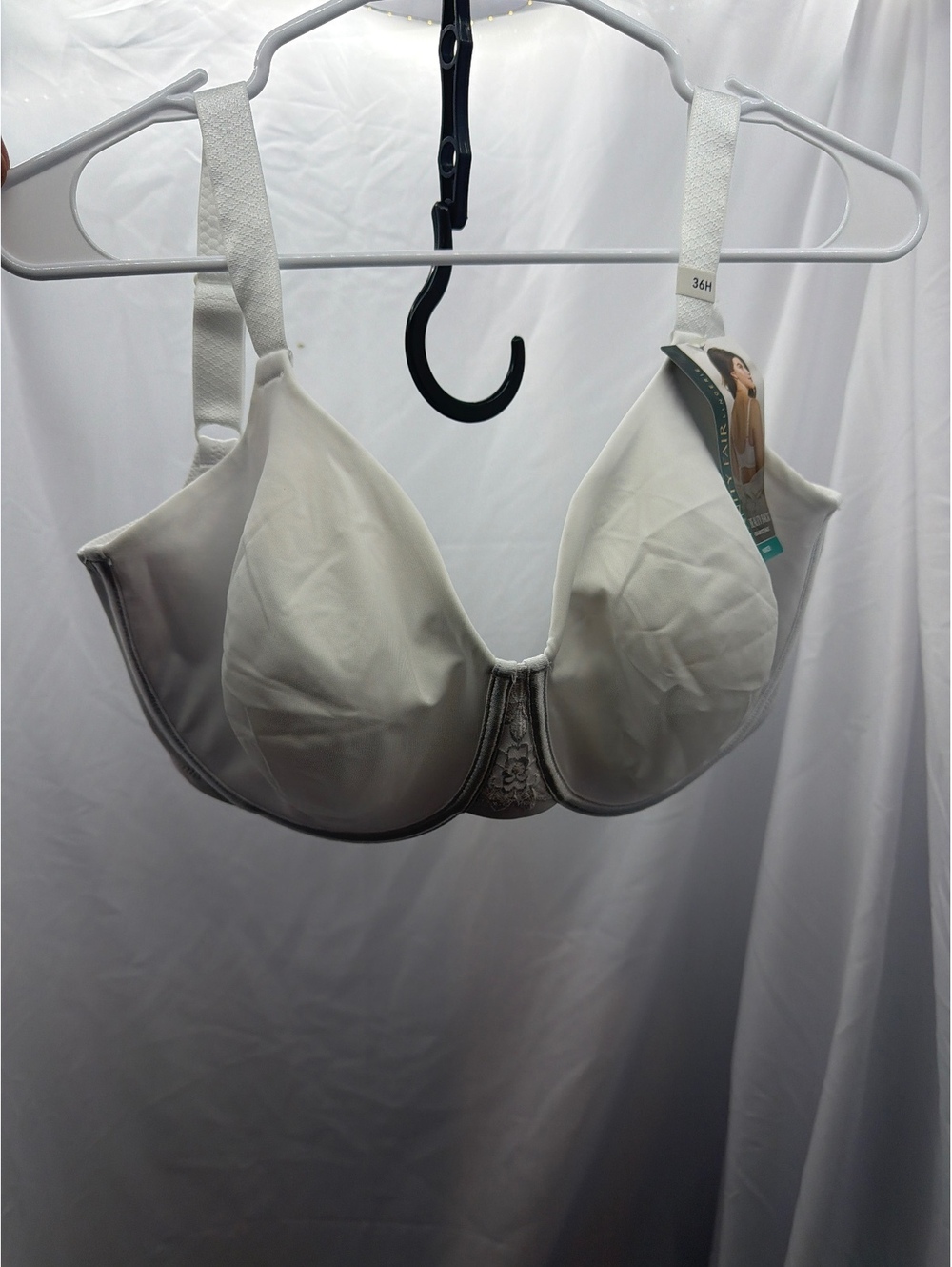 Vanity Fair Beauty Back Minimizer Bra 36H White